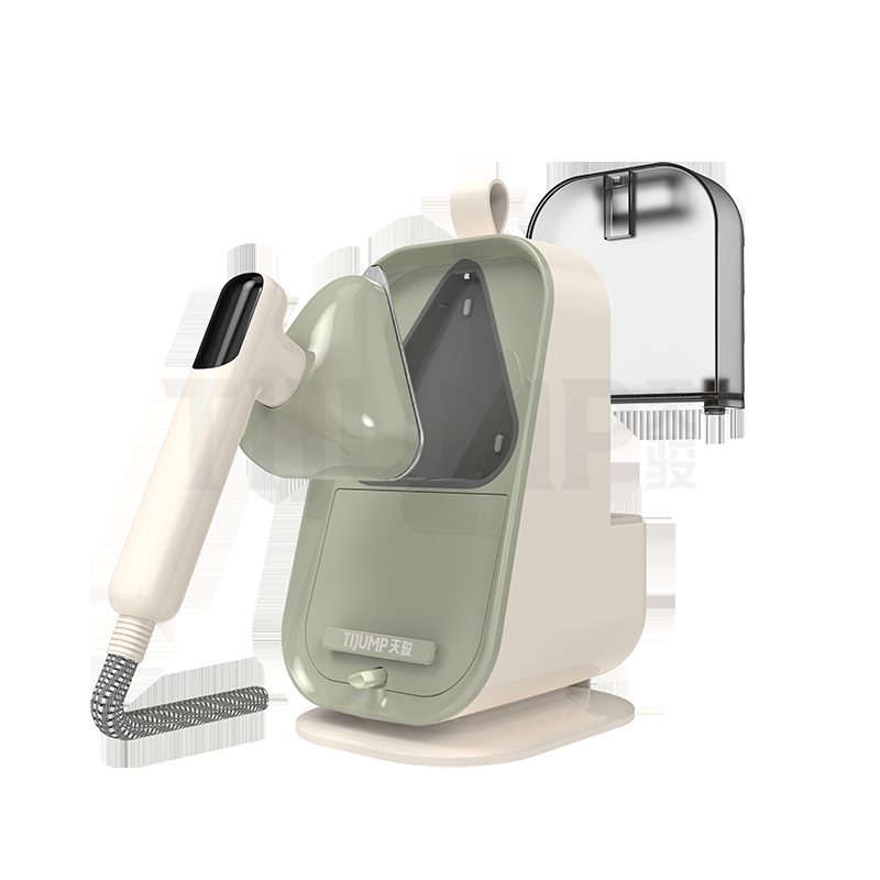 How Can a Handheld Garment Steamer Reduce Leaking when Tilted?